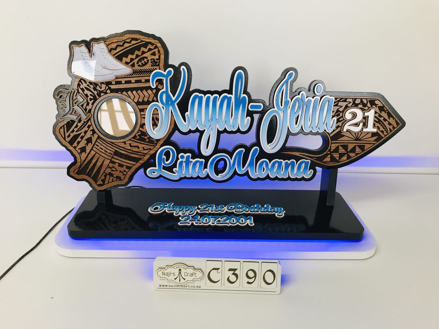 C390 Niue 21st Key