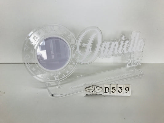 D539 Acrylic Birthday Key